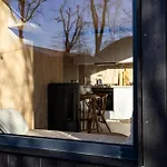 Knus Gezinsverblijf In Cosi Tiny House Op De Veluwe Ferienhaus *